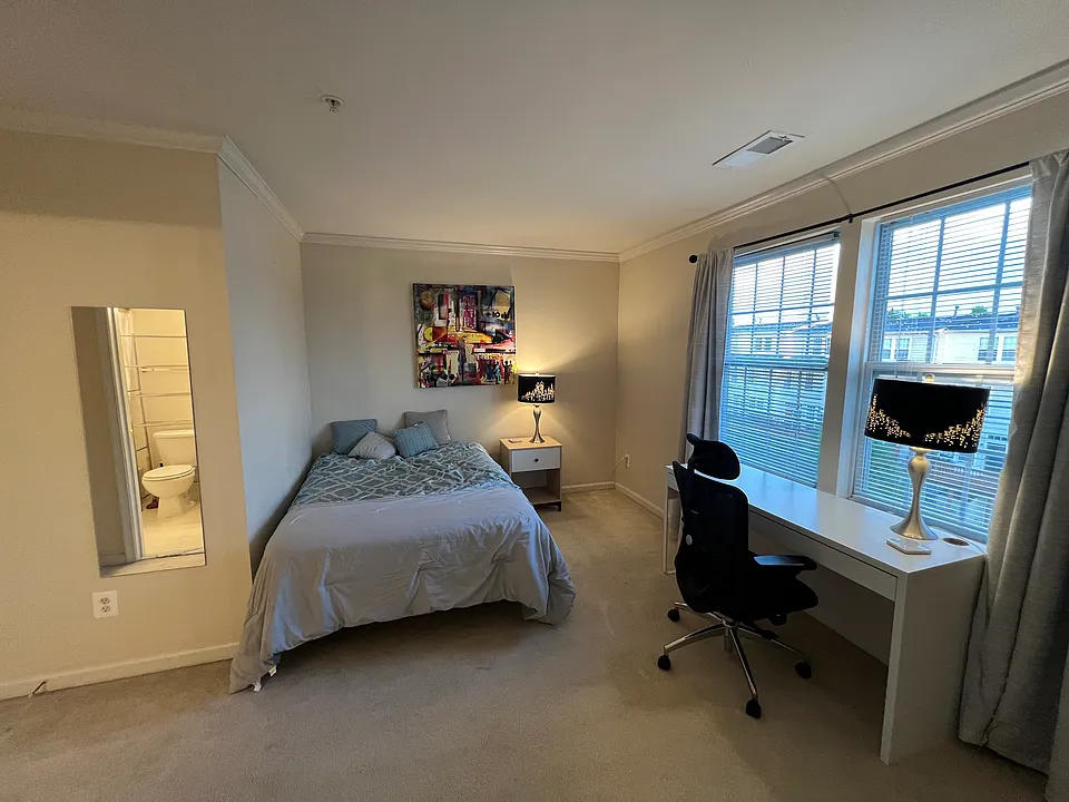 3555 Ellery Cir