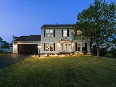 1135 Colonie Dr, Farmington, NY, 14425