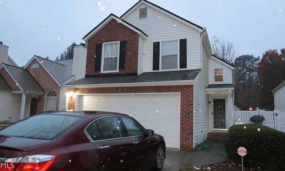 1st image of 1332 Parkside Club Dr