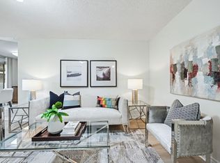 18 Spring Garden Ave #802, Toronto, ON M2N7M2
