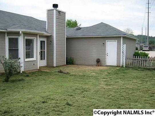 1st image of 1010 Brisbane Ln SE