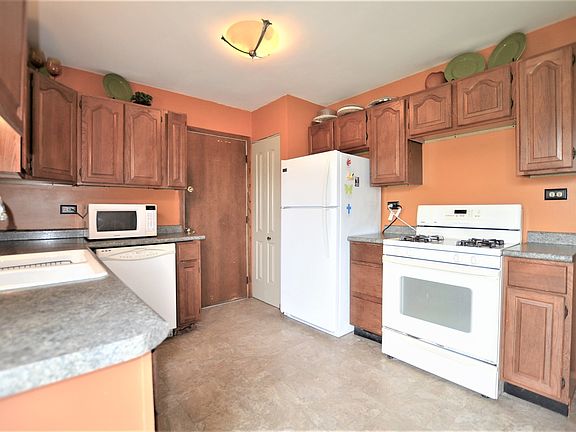 2nd image of 1657 S Green Meadows Blvd
