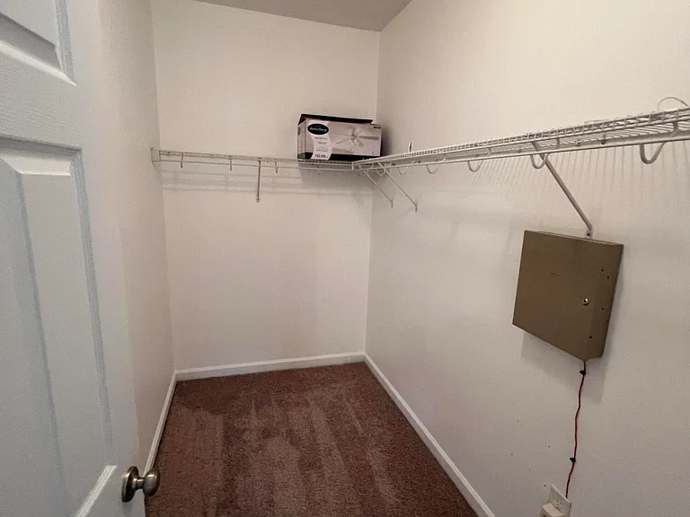 608 Cheltenham Dr — Photo 14