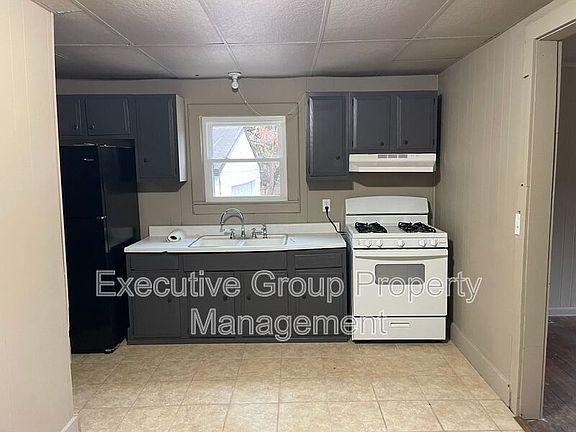 4th image of 1535 Hill St