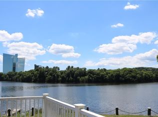 15 Shore Rd, Norwich, CT 06360