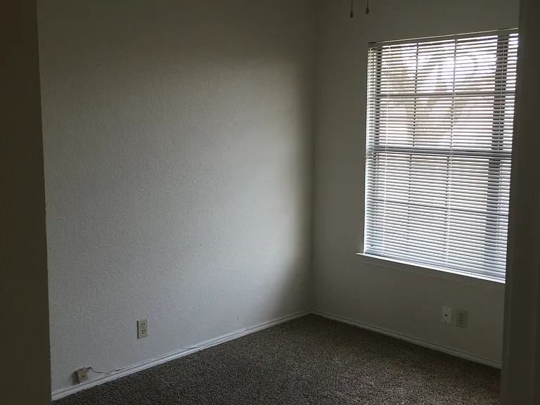 112 Peachtree Ct #A — Photo 13