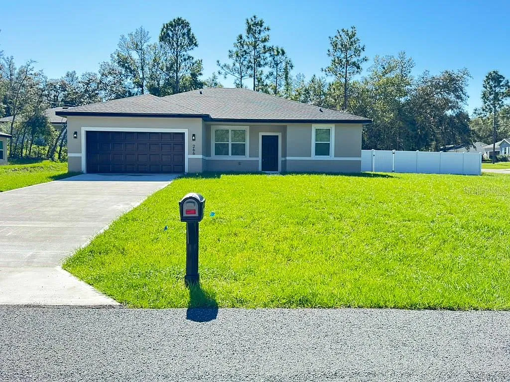 4 bed, 2.5 bath, 1708 sqft, $1,995 — Photo 4