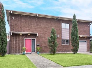 2017 Charles Dr, Chalmette, LA 70043