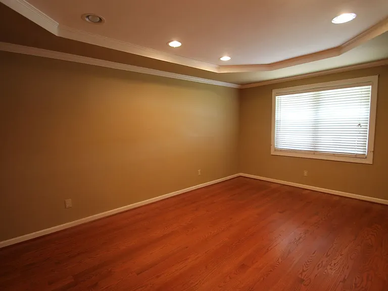 1636 Amber Ln — Photo 12
