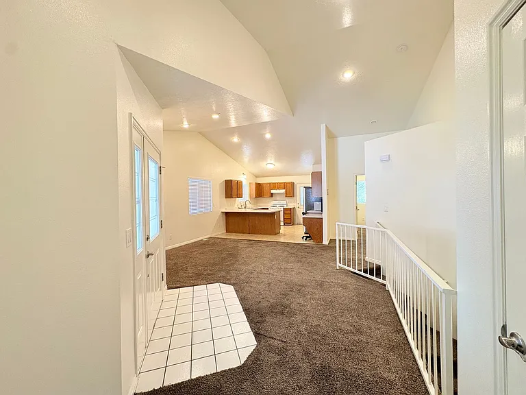334 W Mountain View Dr — Photo 21