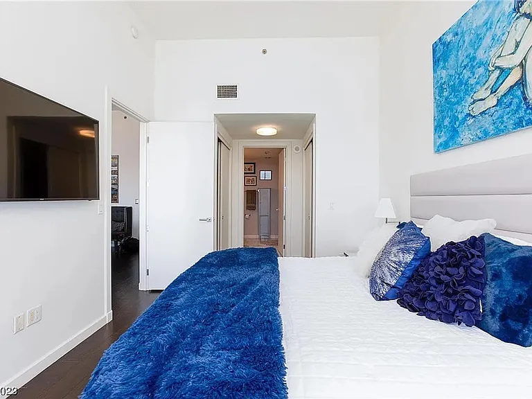 4471 Dean Martin Dr #3508 — Photo 9