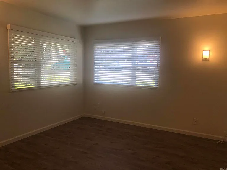 3535 Helix St — Photo 3