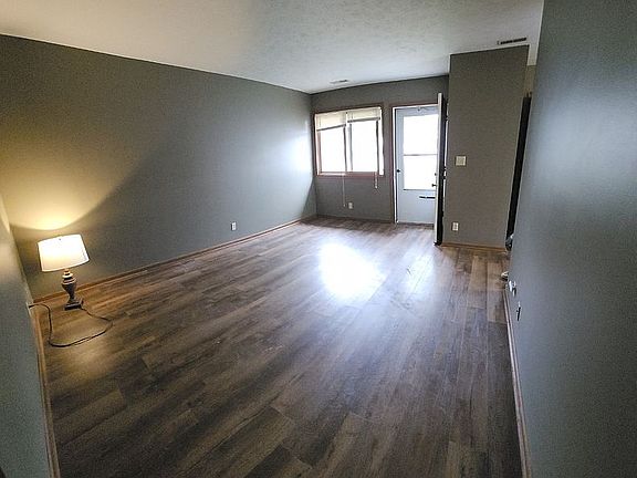 2nd image of 1640 W South St #5