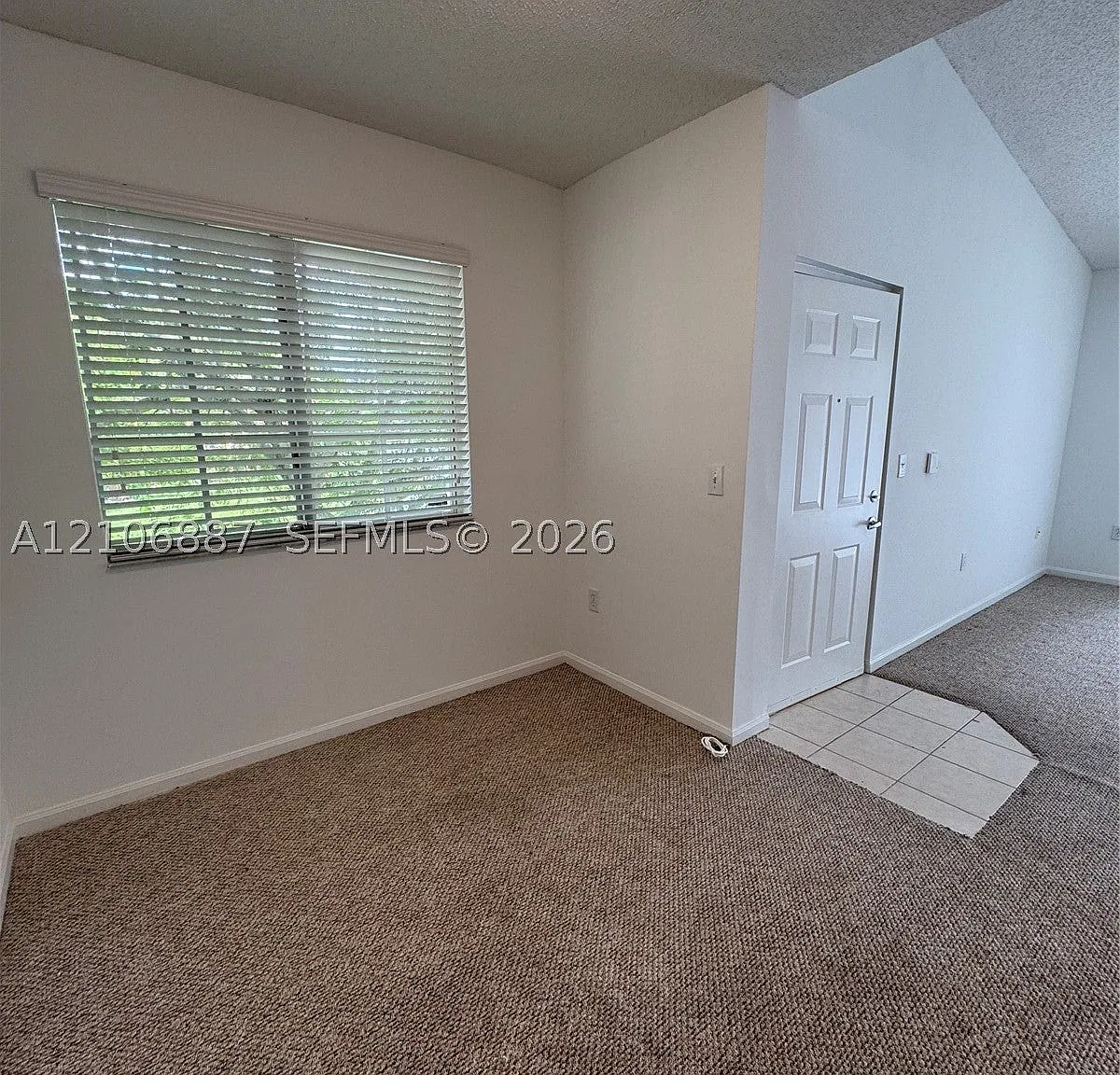 7950 Nob Hill Rd — Photo 4