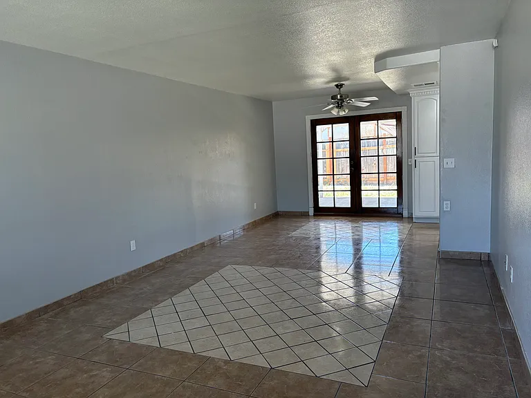 608 C Quiroz St — Photo 6