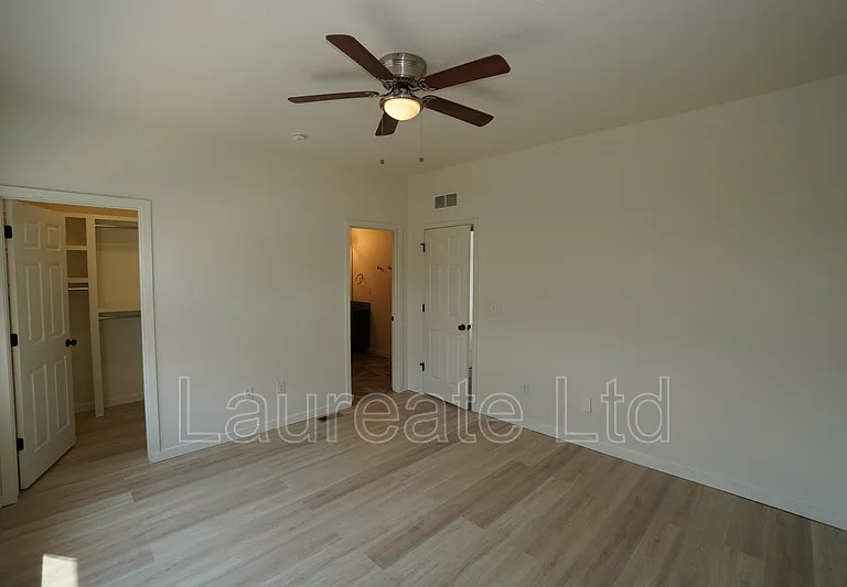 5472 Danube St — Photo 12