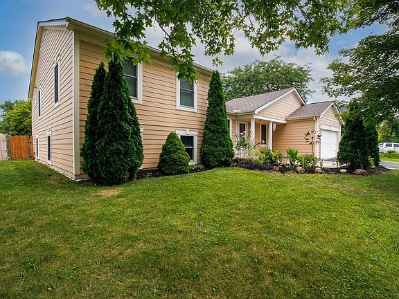 4th image of 639 Academy Dr