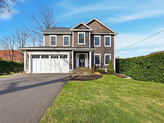 2nd image of 10 White Ave