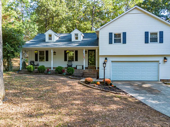 222 Sir Charles Ct, Calvert City, KY 42029