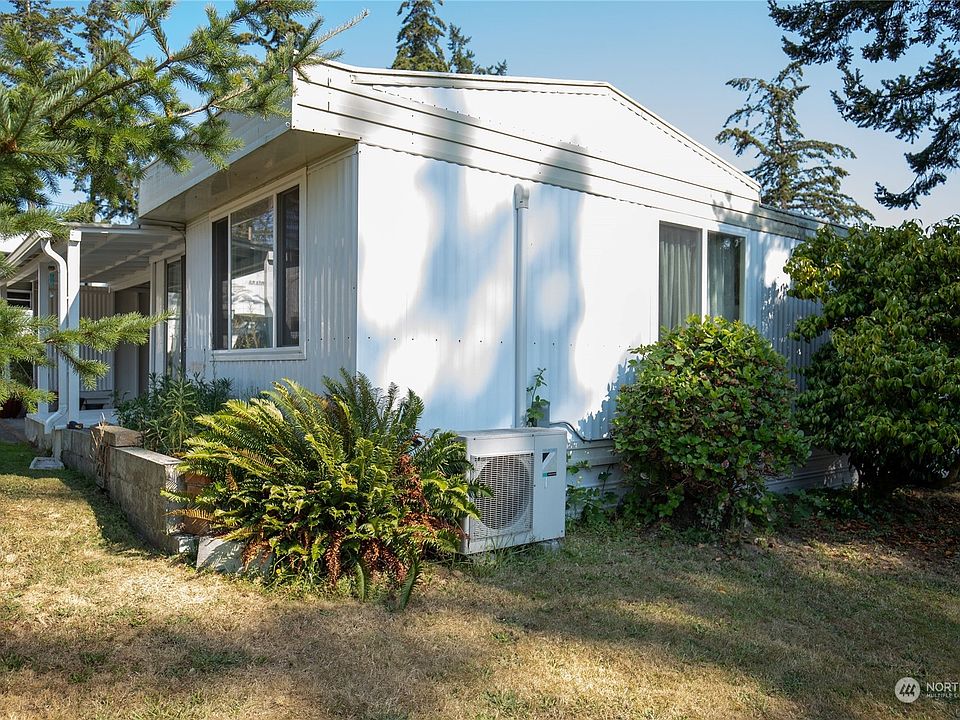 1st image of 1361 NE Goldie Road #2