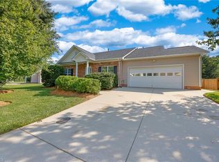 217 Water Mill Rd, Kernersville, NC 27284