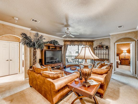5th image of 8539 GATE Parkway #9420