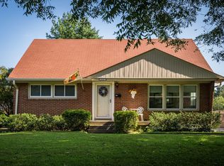 3737 Glenmeade Rd, Louisville, KY 40218