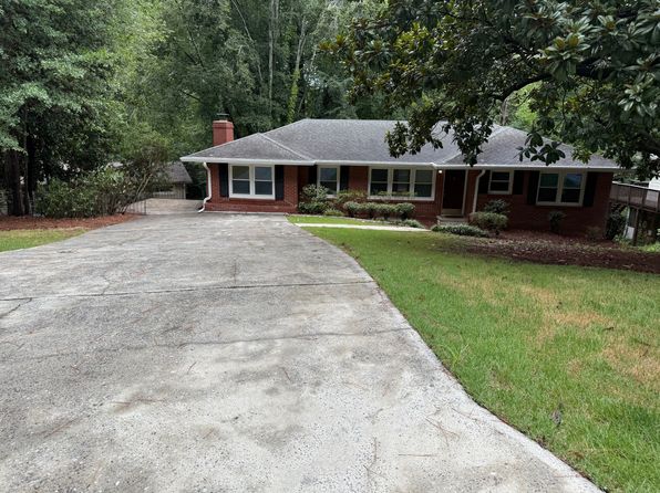 2099 Fairway Cir