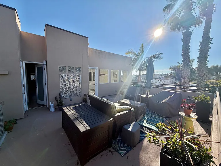 2832 Ingleside Dr — Photo 3