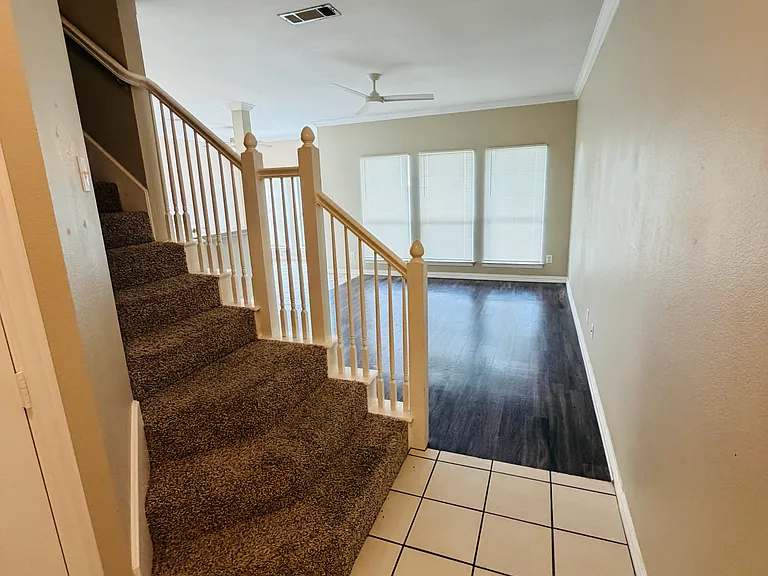 5808 Blackmon Ct — Photo 2
