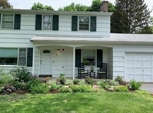 31 Kurt Rd, Pittsford, NY 14534