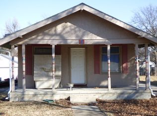 422 N 17th St, Beatrice, NE 68310