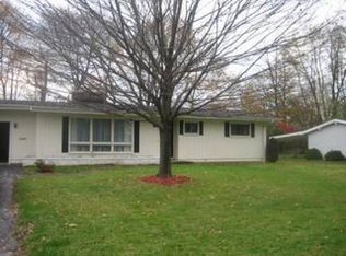 61 Pleasantview Dr, Jamestown, NY 14701
