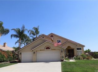 29431 Highland Grove Ln, Highland, CA 92346