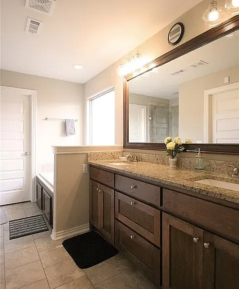 4300 Eggersway Pl — Photo 15