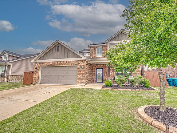 2nd image of 909 Gambel Dr