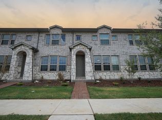 3433 Solana Cir, Denton, TX 76207