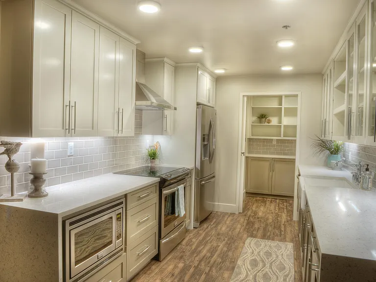 Penthouse Kitchen- Penthouse