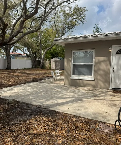 3611 S Gardenia Dr — Photo 12