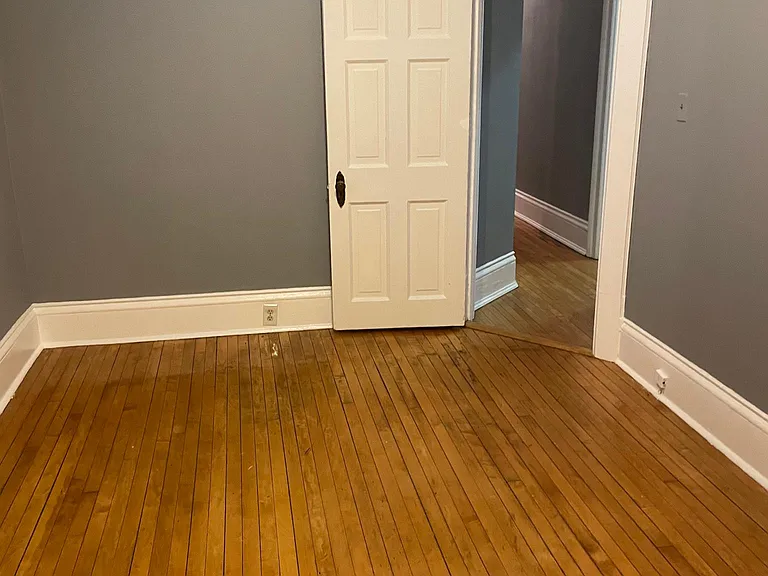 2933 S Logan Ave #1 — Photo 15