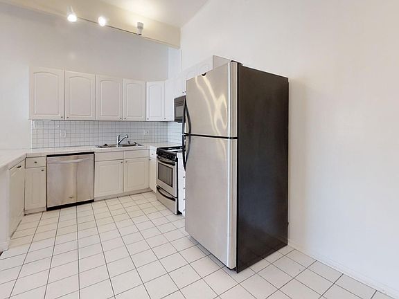 2nd image of 4712 W 173rd St