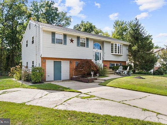 3rd image of 112 Cambridge Ave