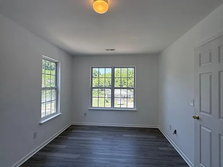 4615 Willard St — Photo 10