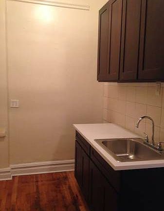4th image of 535 Parkside Ave APT 3J