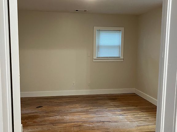 5th image of 9 Cunningham Ave