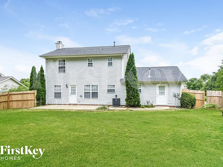 1405 Somerset Crossing Ln — Photo 14