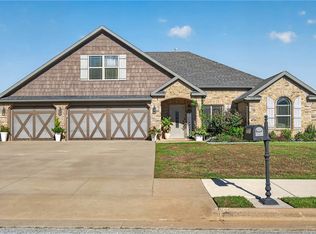 1508 Shook Dr, Cave Springs, AR 72718