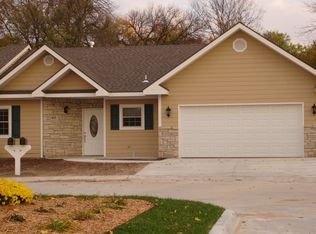 846 Garfield Cir, Junction City, KS 66441
