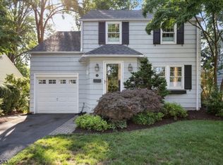 12 Dunbar St, Chatham, NJ 07928