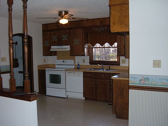 Country Kitchen